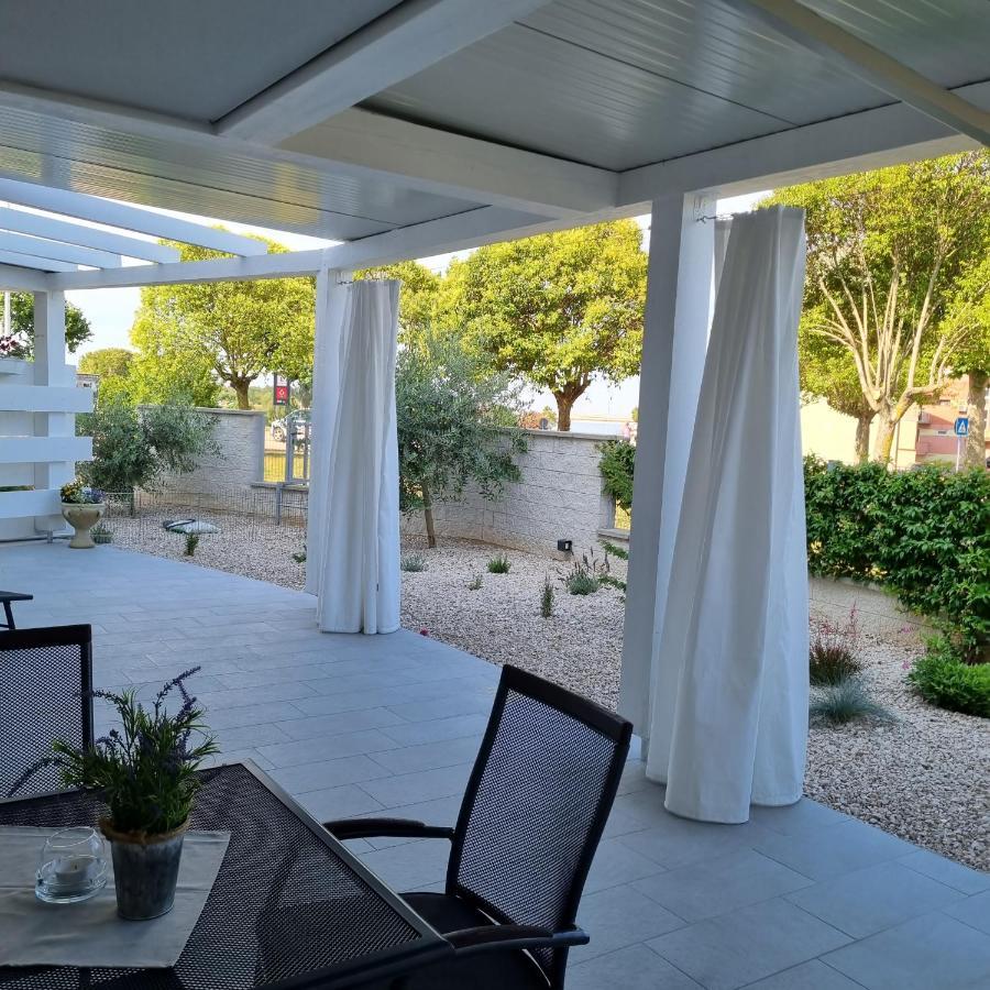 Apartman Magnolija Umag Bagian luar foto