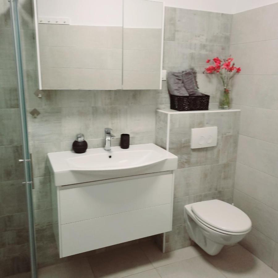 Apartman Magnolija Umag Bagian luar foto